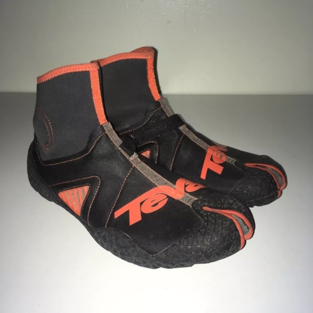 Teva wetsuit boots sz 9.5 - Picture 7 of 7